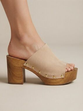 Nwob Matisse Women's leather upper Suede Platform wood Clog Mule in Beige size 9